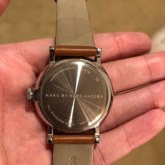 Marc Jacobs Brown Leather Strap Watch - Picture 5 of 5